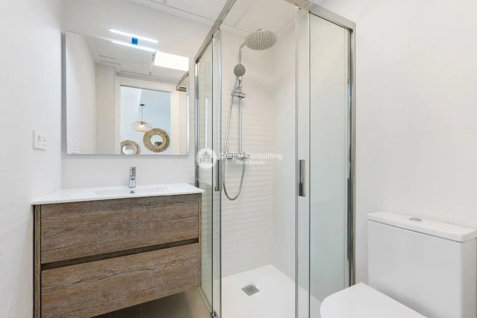 Baño de Apartamento en venta en San Pedro del Pinatar con Calefacción, Terraza y Piscina