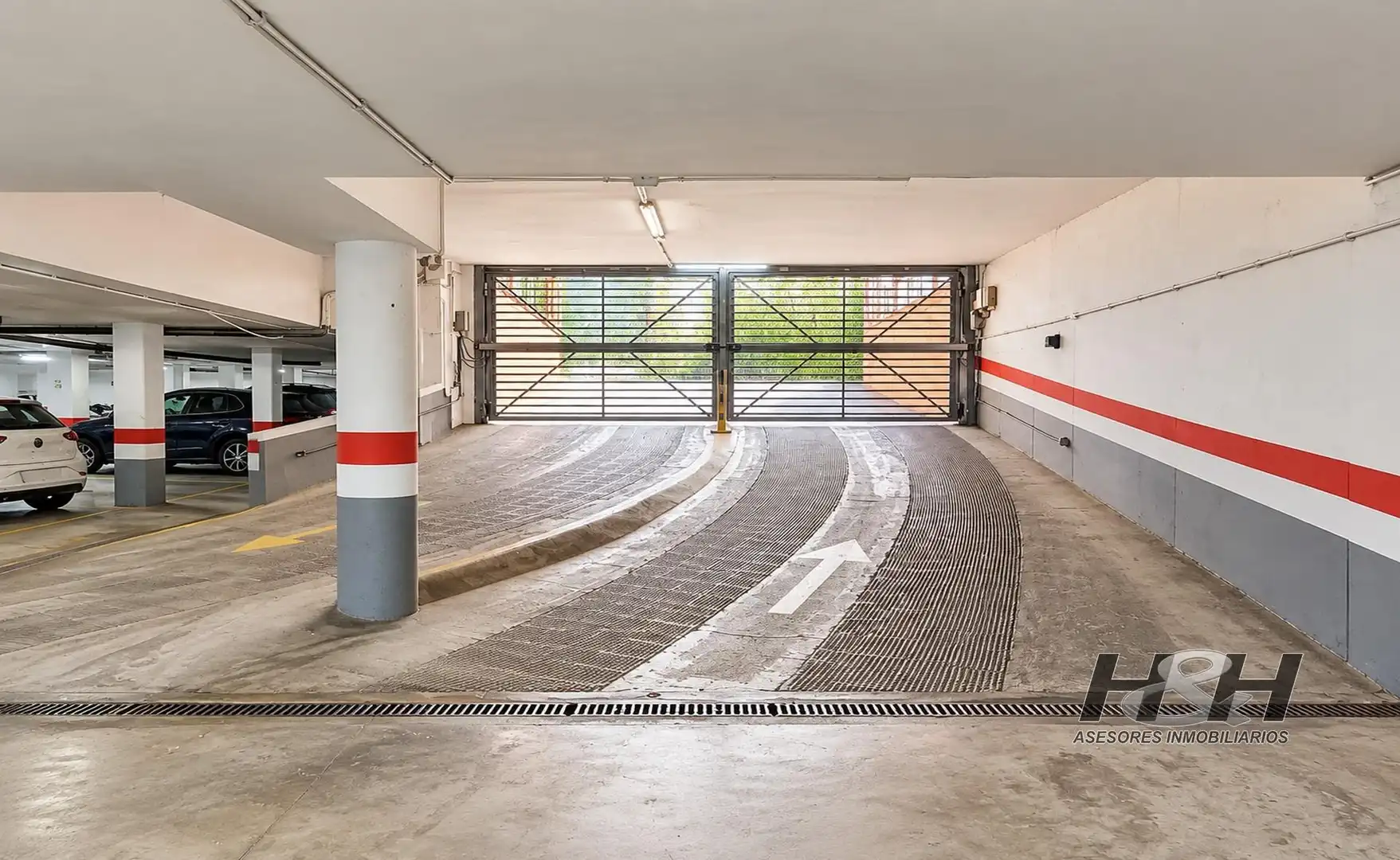 Penthouse with pool for sale in Camins al Grau, imagen 38