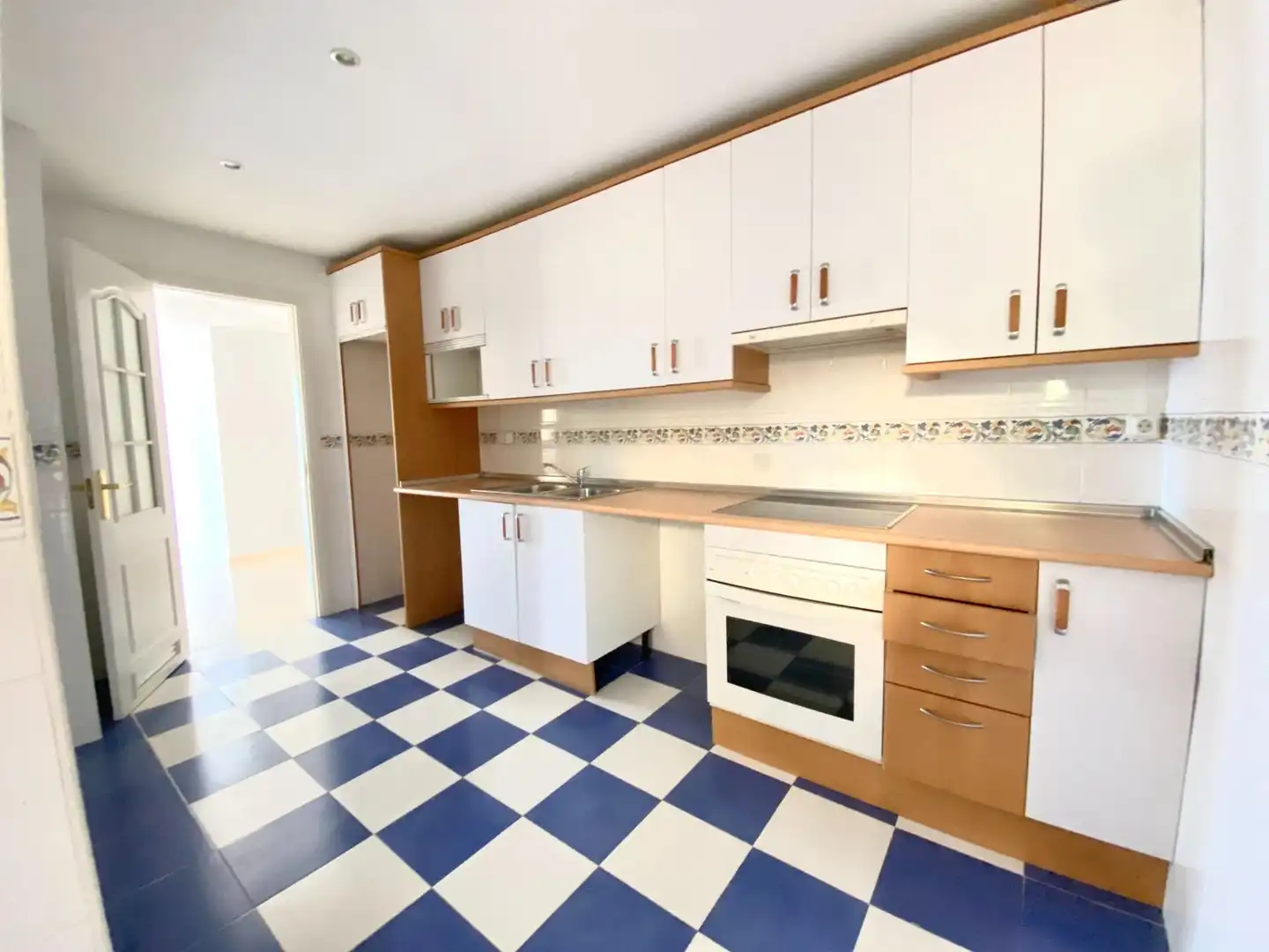 Cocina de Piso en venta en Mijas con Aire acondicionado, Terraza y Piscina comunitaria