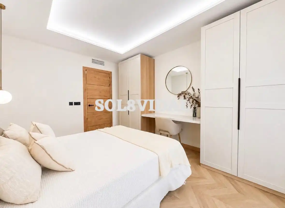 Habitación de Piso en venta en Orihuela con Amueblado y Balcón