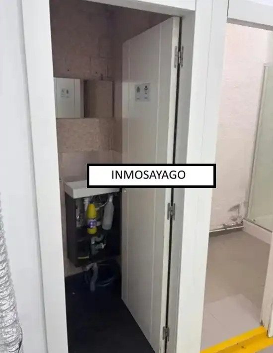 Commercial properties for rent in Calle Cervantes, Centro - Ayuntamiento