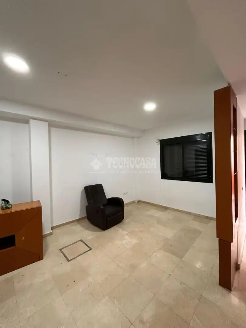 Detached homes for sale in Sevilla  with Terrace
