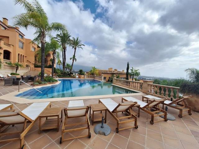 Casa adosada en Venta en Los Naranjos