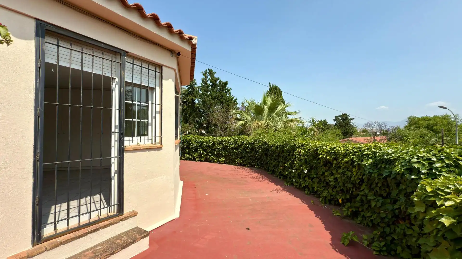 Jardí de Casa o xalet en venda en Alicante / Alacant amb Aire condicionat, Calefacció i Jardí privat