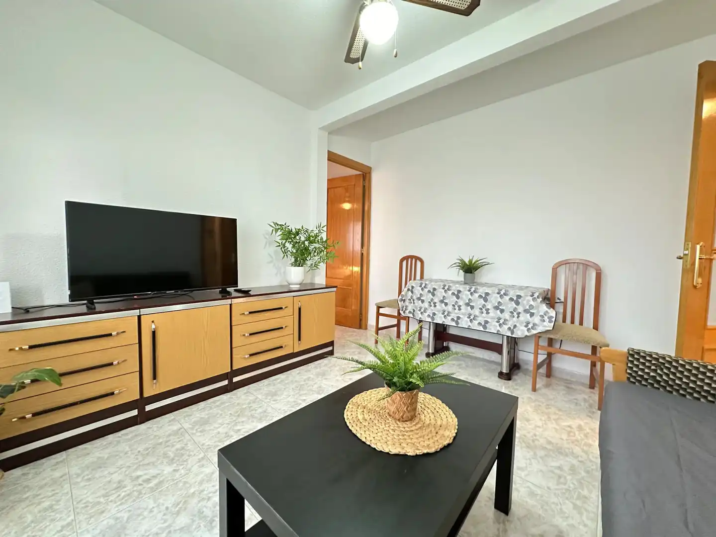 Living room of Flat for rent in Villaverde