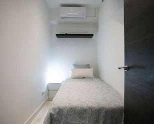 Bedroom of Flat to share in  Madrid Capital  with Air Conditioner, Heating and Terrace