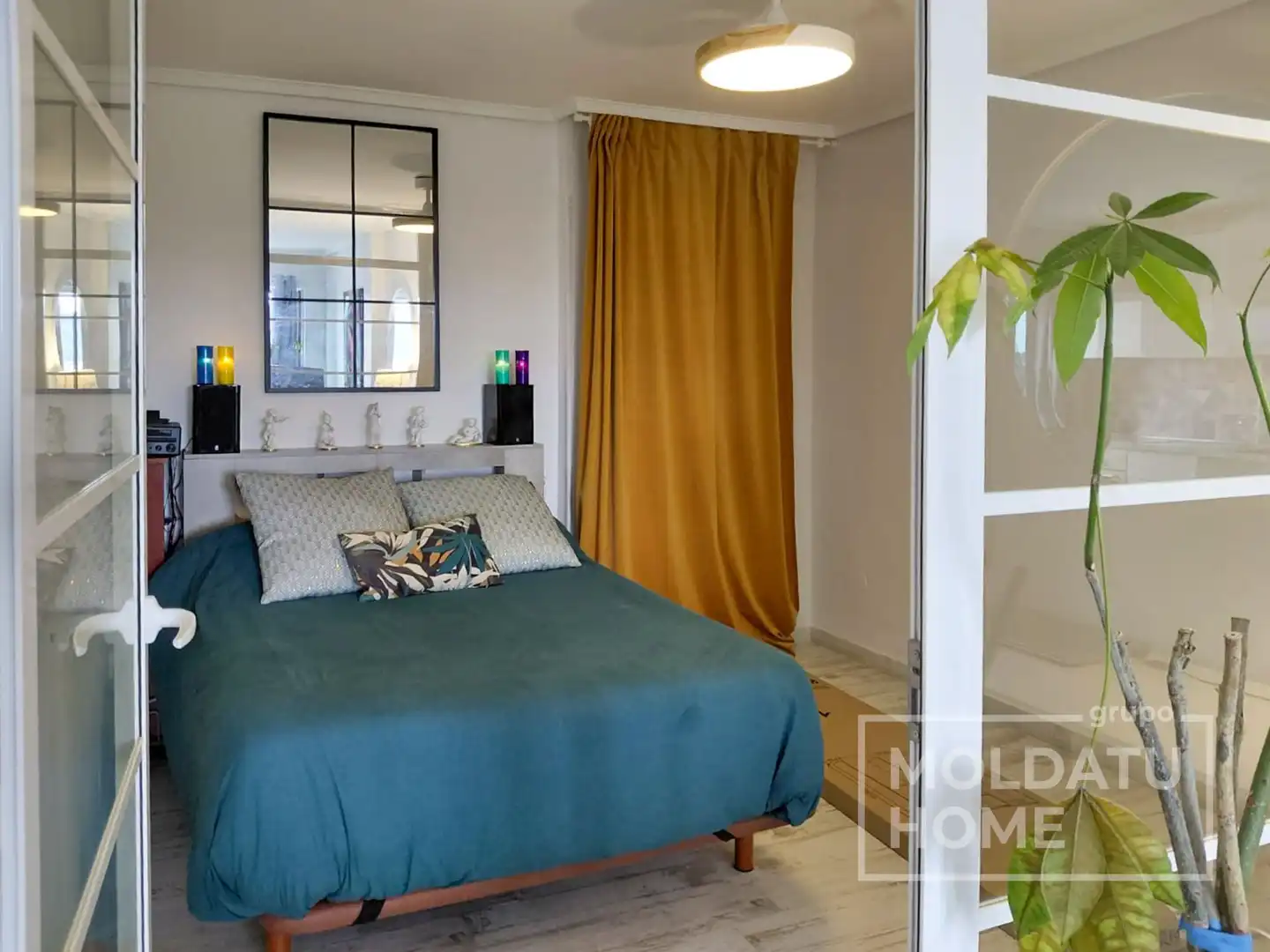 Bedroom of Flat for sale in Donostia - San Sebastián   with Heating and Storage room