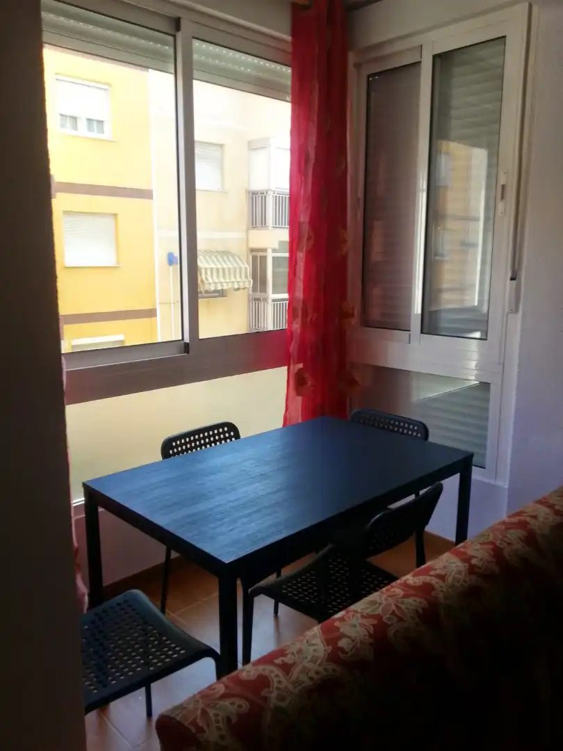 Comedor de Piso en venta en Almería con Calefacción, Amueblado y Horno