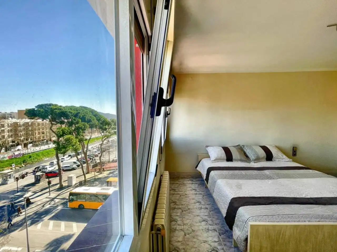 Bedroom of Flat for sale in Cerdanyola del Vallès  with Heating and Balcony
