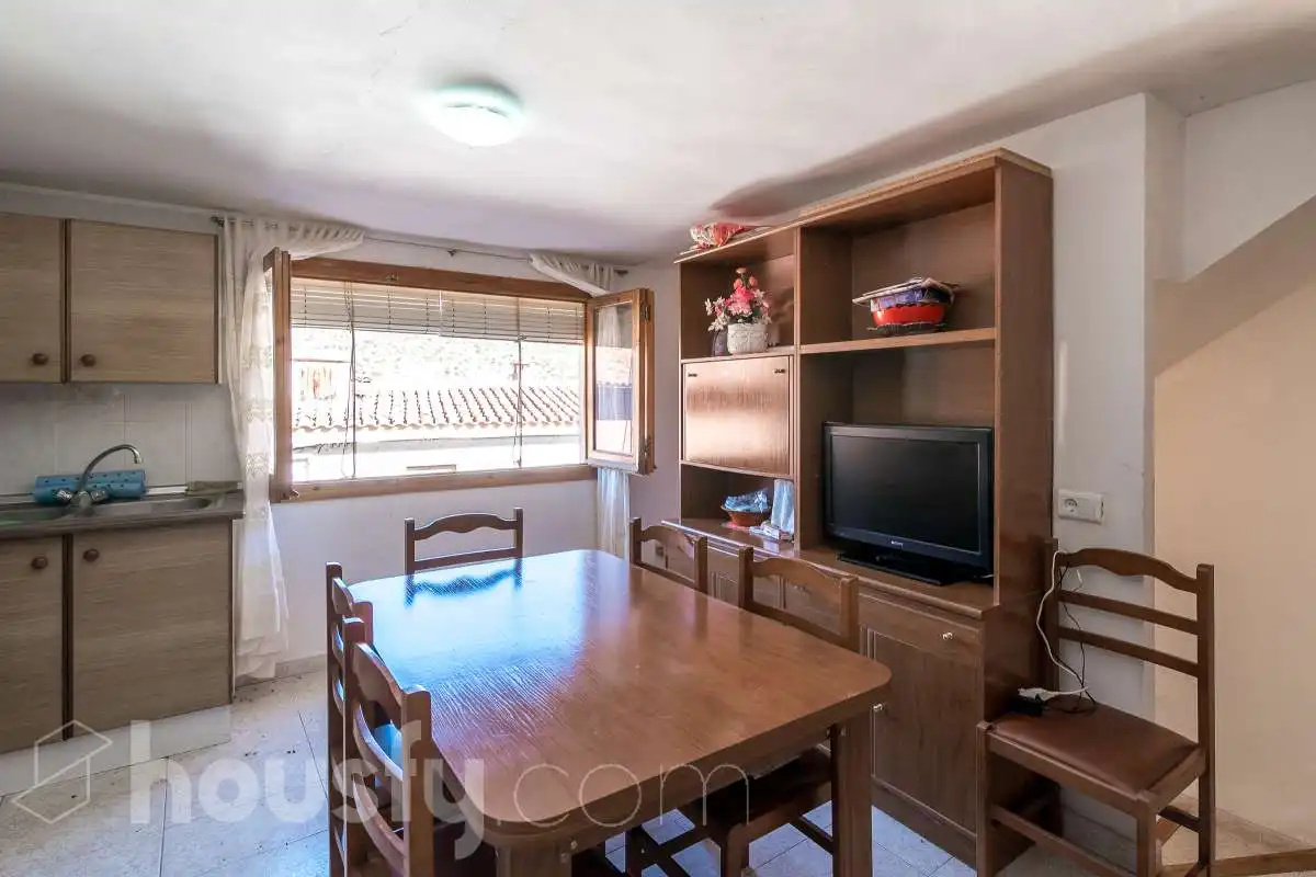 Houses for sale in Calle Virgen de Gracia, 31, Castielfabib
