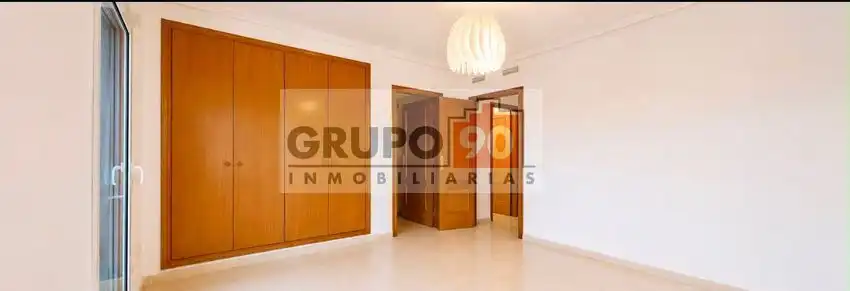 Schlafzimmer von Einfamilien-Reihenhaus zur Miete in Chiva mit Privatgarten, Terrasse und Schwimmbad