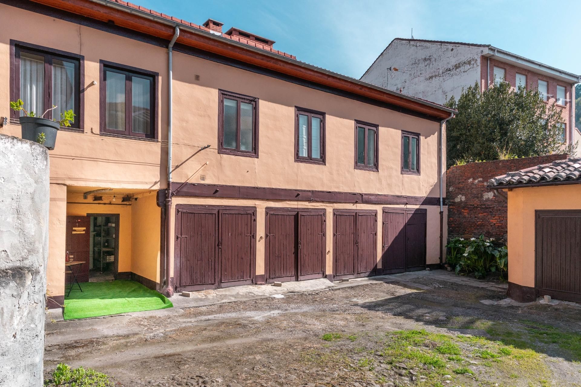 Vista exterior de Casa o chalet en venta en Mieres (Asturias) con Calefacción y Jardín privado