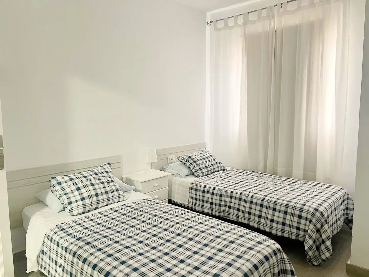 Habitación de Piso de alquiler en Arona con Terraza y Amueblado