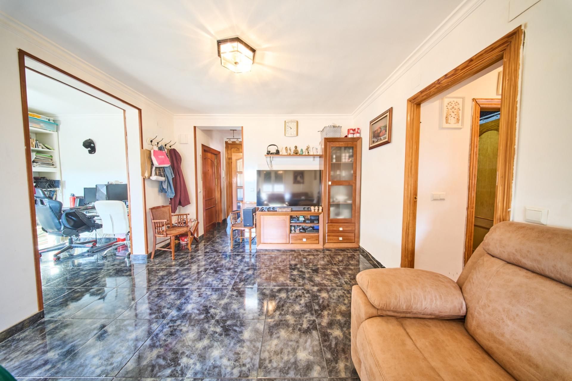 Pis en venda en  Granada Capital amb Jardí privat, Terrassa i Balcó