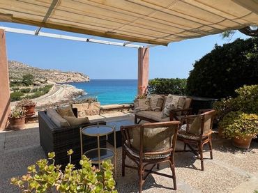 Casa con balcone in vendita a Cala Sant Vicenç