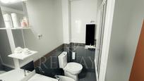 Bathroom of Flat for sale in Sant Vicenç Dels Horts  with Air Conditioner, Heating and Terrace