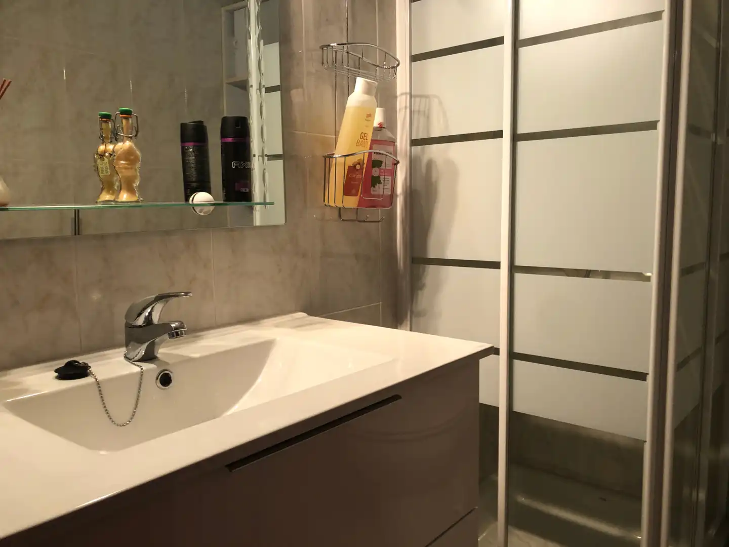 Bany de Pis en venda en Figueres amb Aire condicionat, Calefacció i Moblat