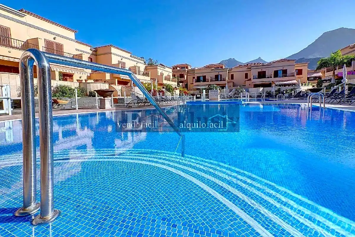 House with pool for sale in Costa Adeje, imagen 3