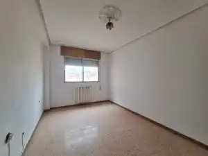Habitación de Piso en venta en Caspe