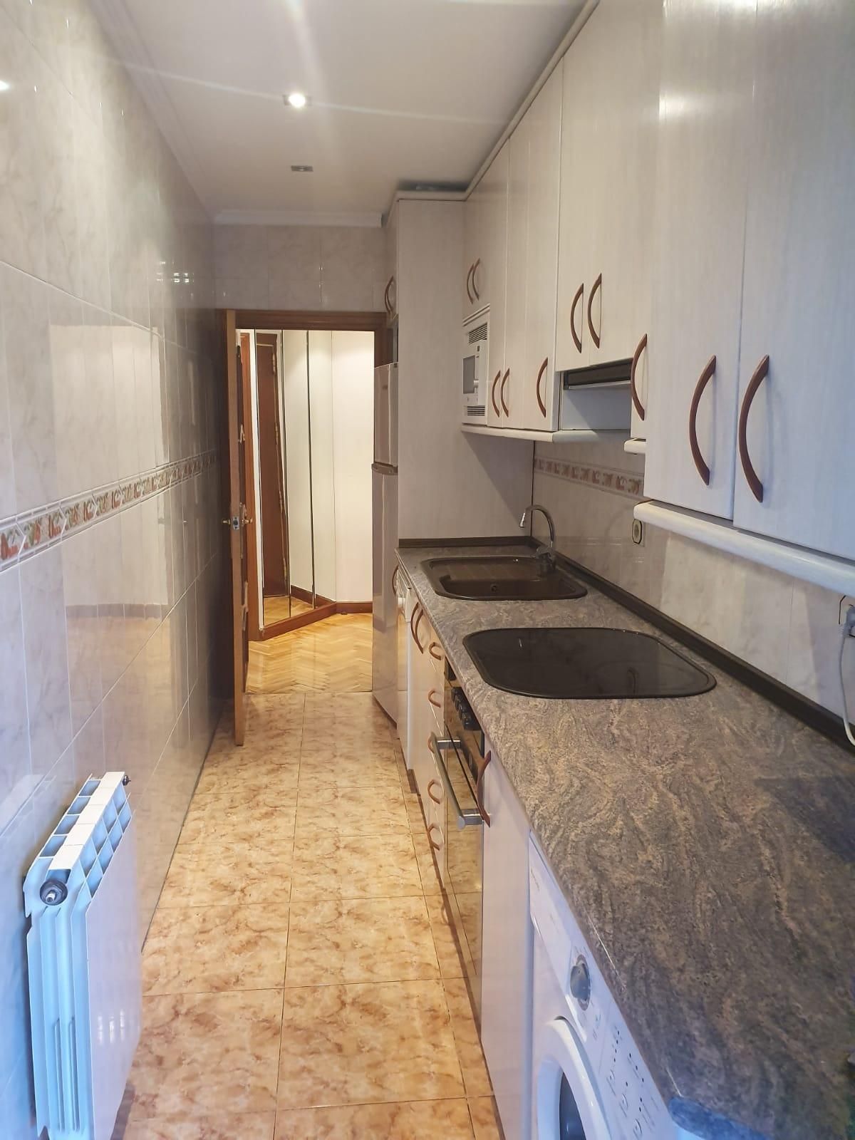 Kitchen of Flat for sale in Leganés  with Air Conditioner, Heating and Parquet flooring