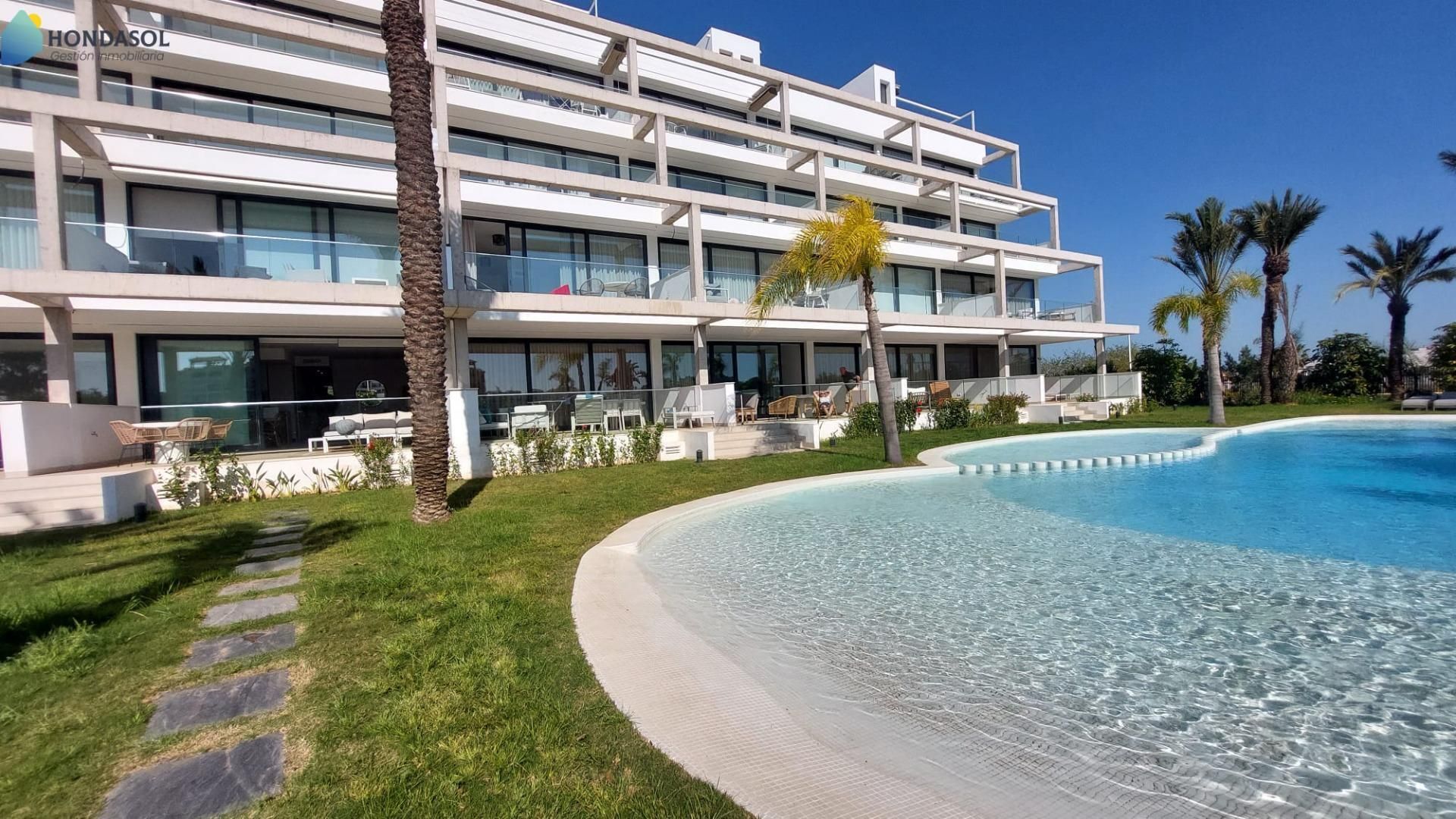 Piscina de Apartament en venda en Cartagena amb Aire condicionat, Jardí privat i Terrassa