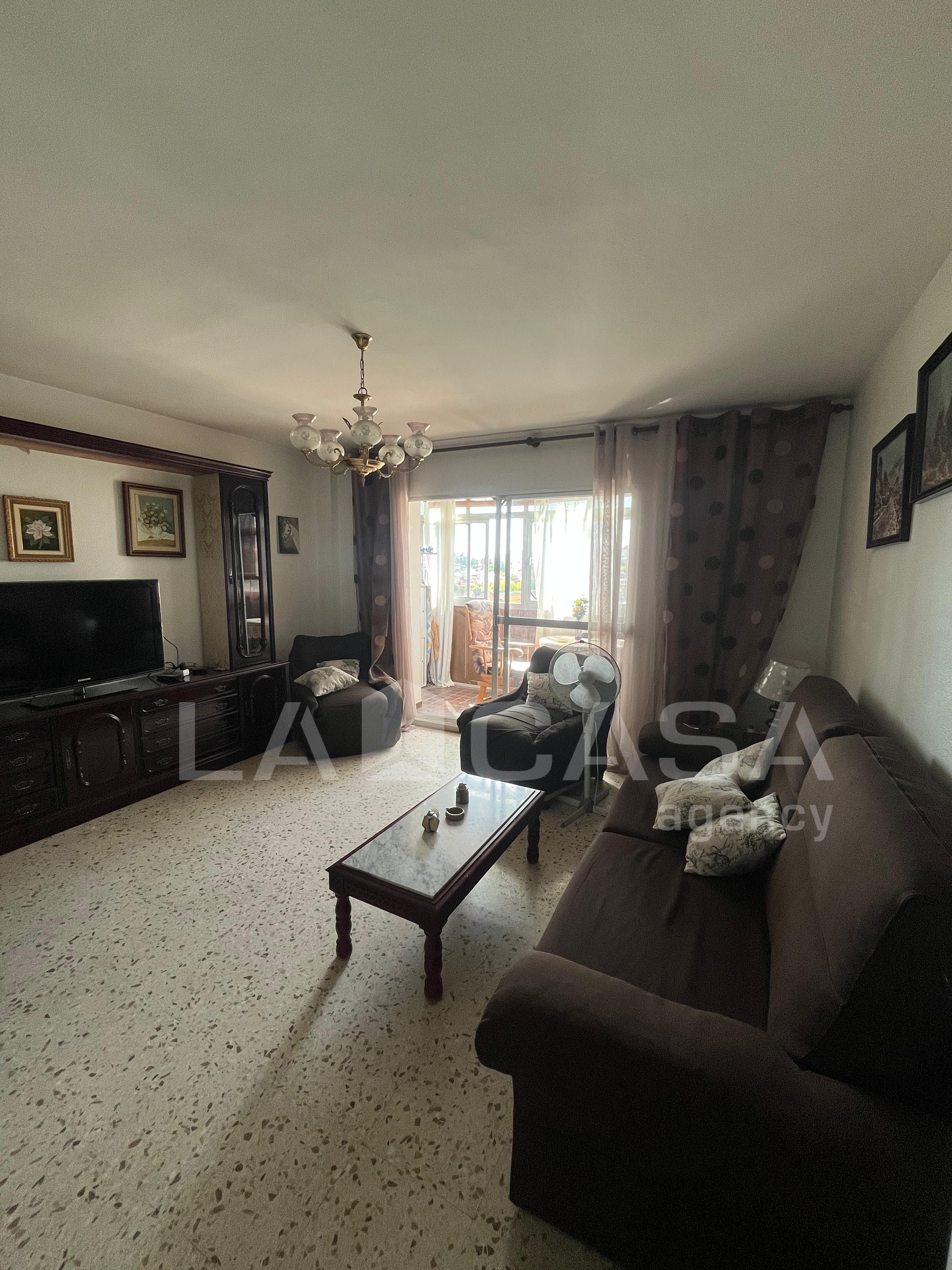 Living room of Flat for sale in Algeciras  with Balcony