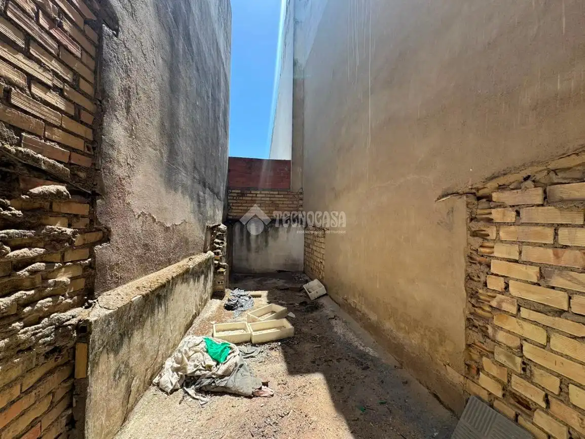 Garaje en venta en C. Cantarrana, Las Cabezas de San Juan