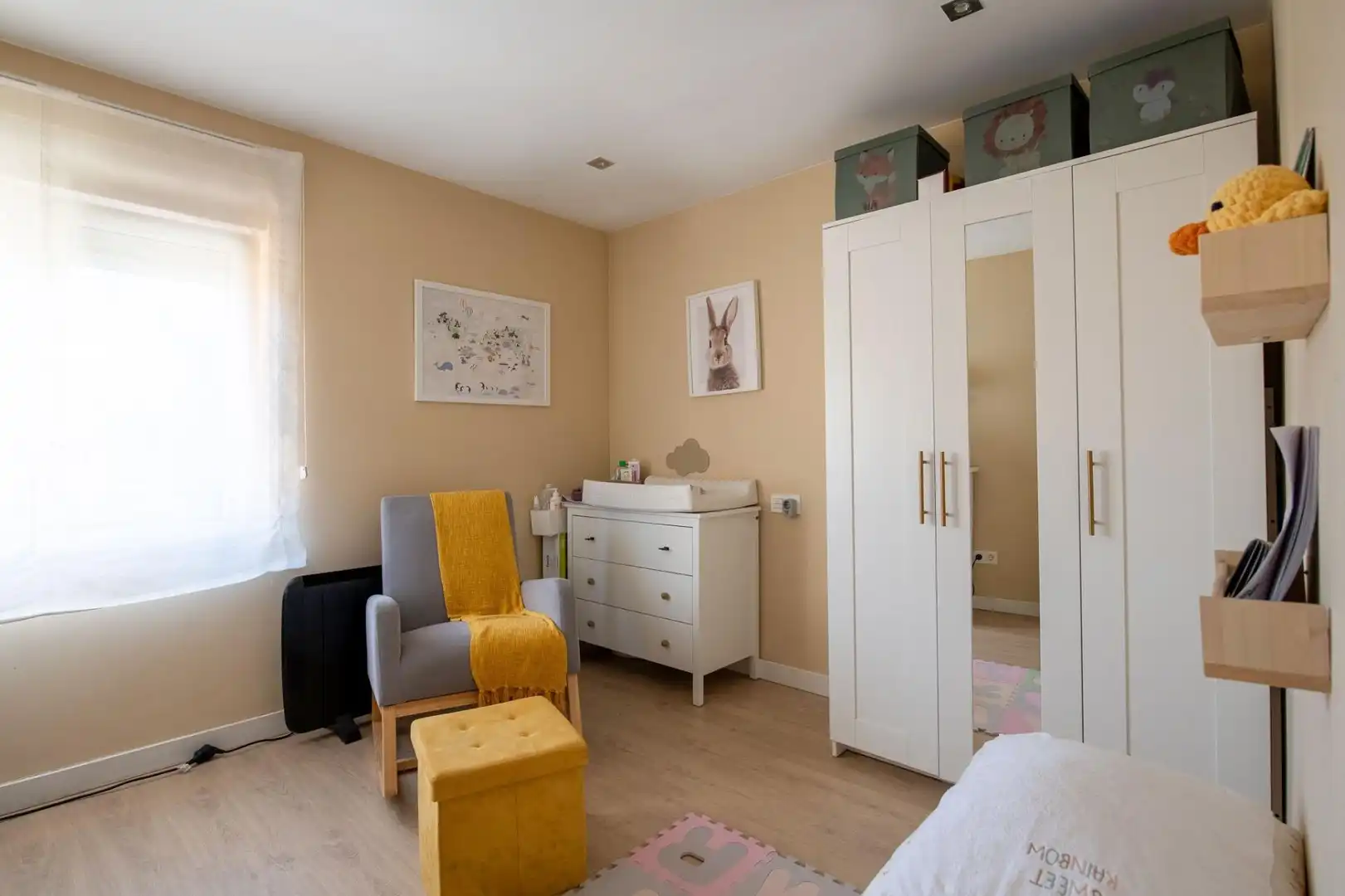 Habitación de Piso en venta en Oviedo  con Calefacción y Amueblado