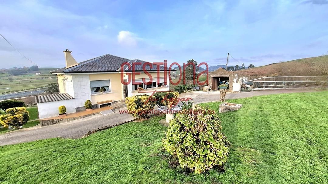Exterior view of Country house for sale in Polanco  with Heating and Private garden