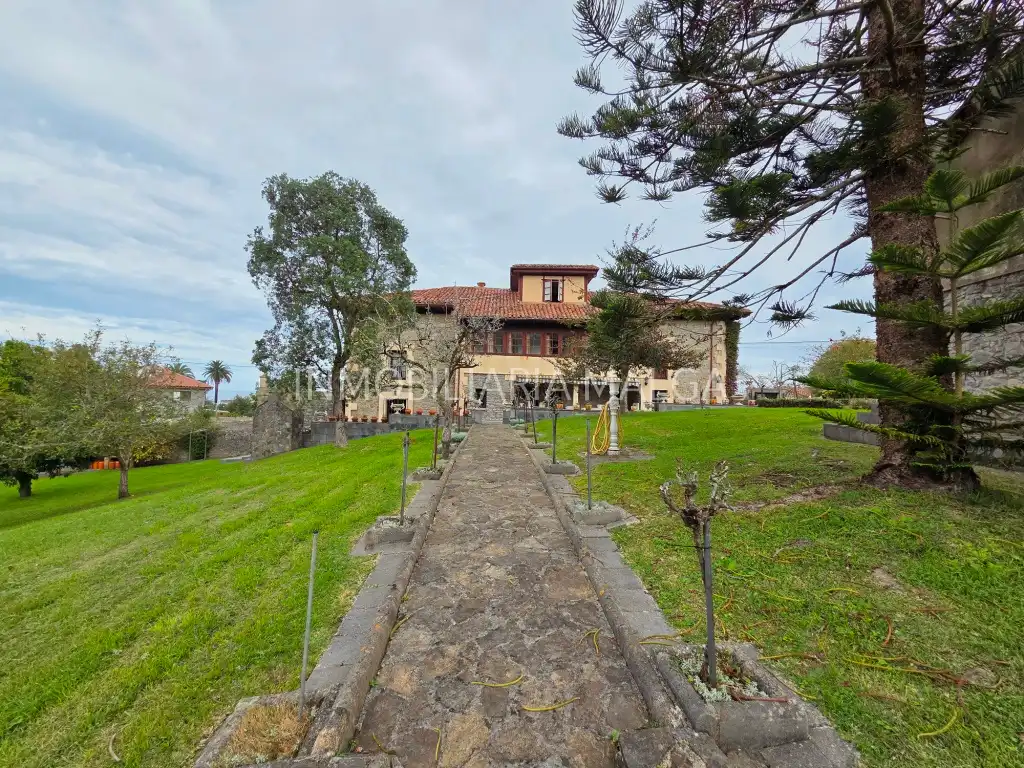 Vista exterior de Casa o chalet en venta en Caravia, Asturias