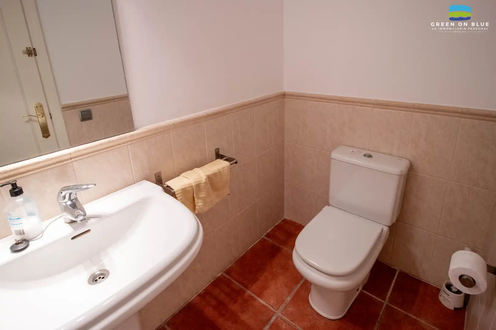 Baño de Casa o chalet en venta en Peralada con Aire acondicionado, Calefacción y Jardín privado