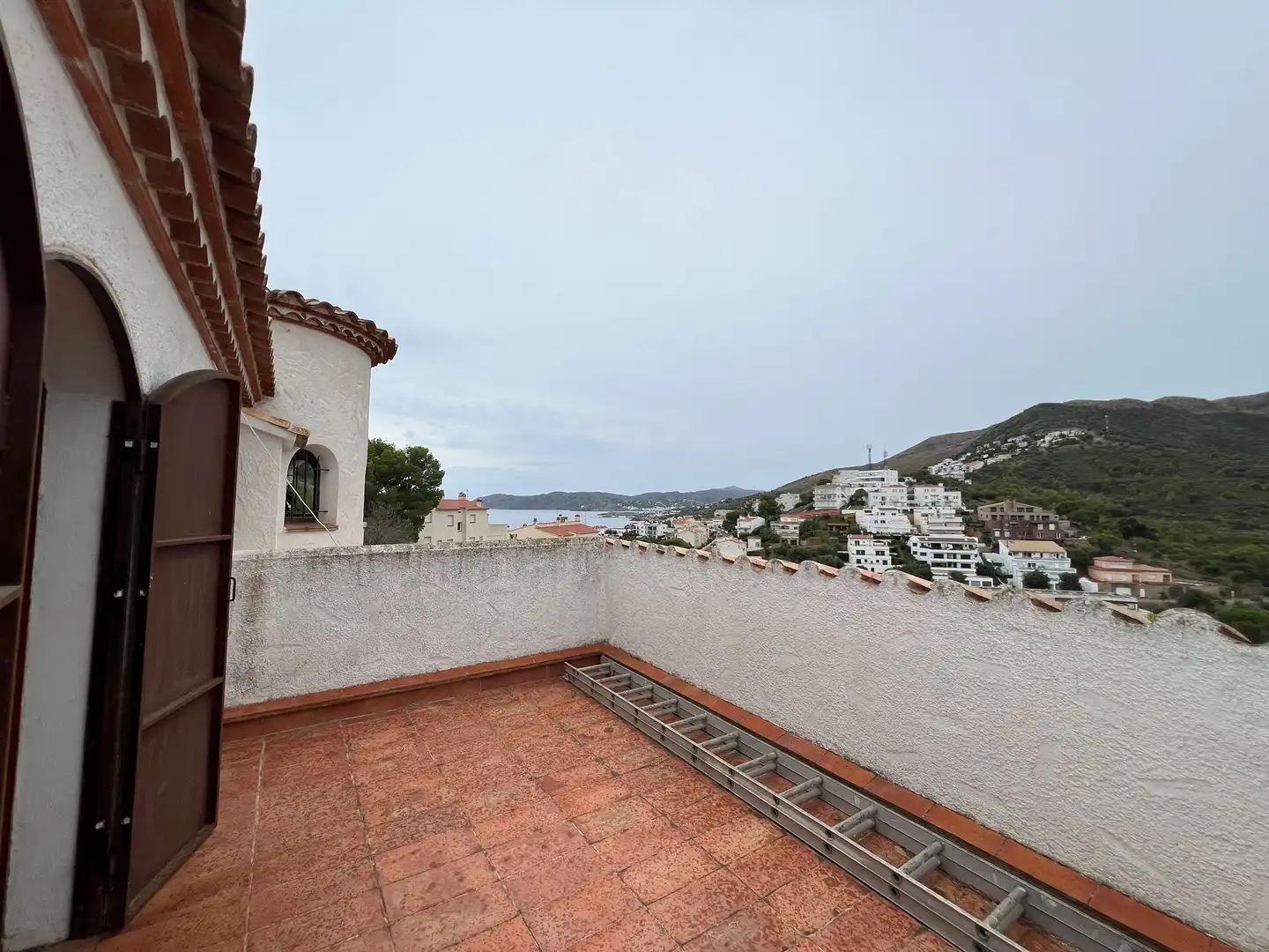 Vista exterior de Casa o xalet en venda en Llançà amb Aire condicionat, Calefacció i Jardí privat