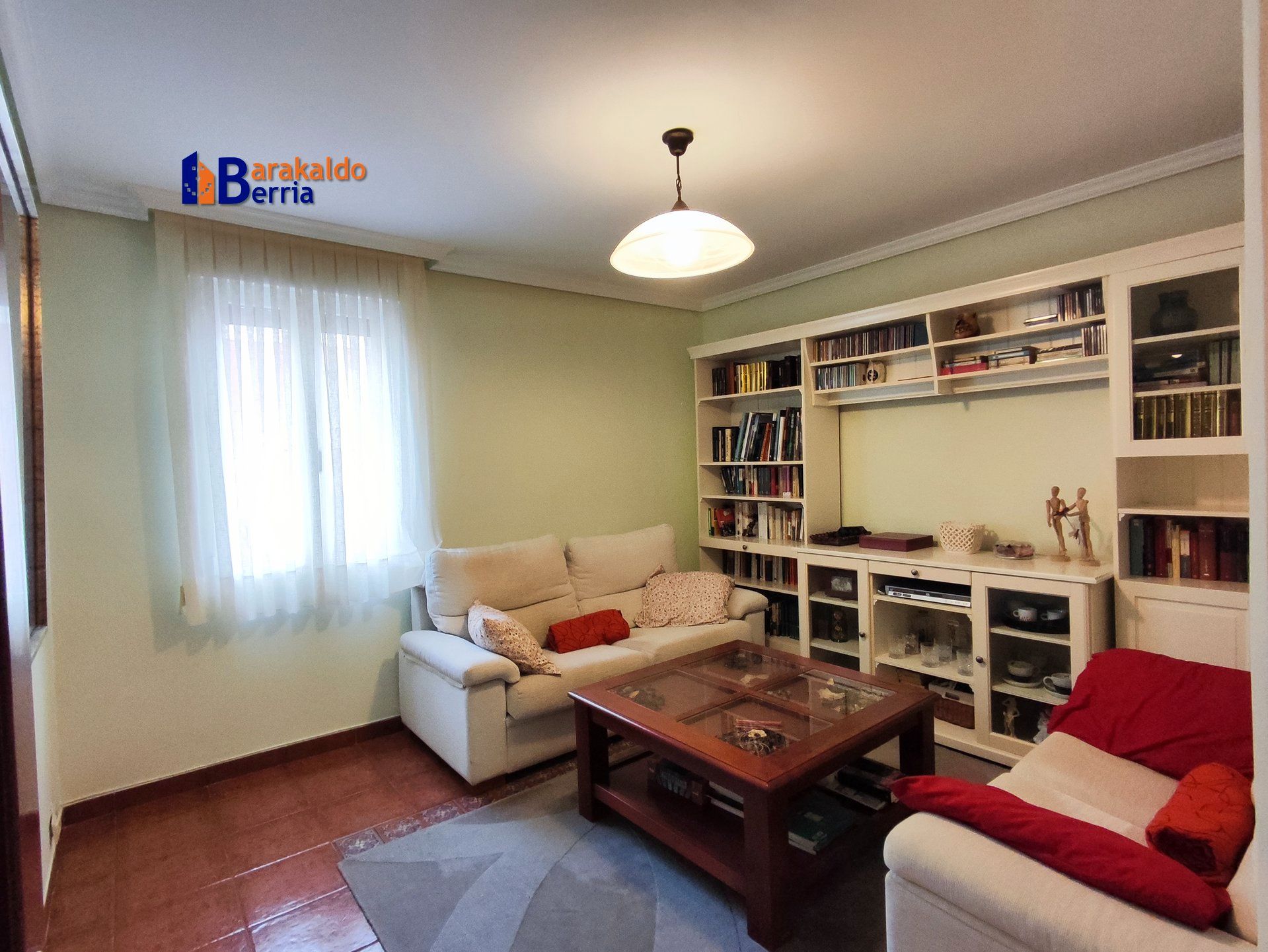 Vista exterior de Piso en venta en Sestao  con Amueblado, Horno y Lavadora