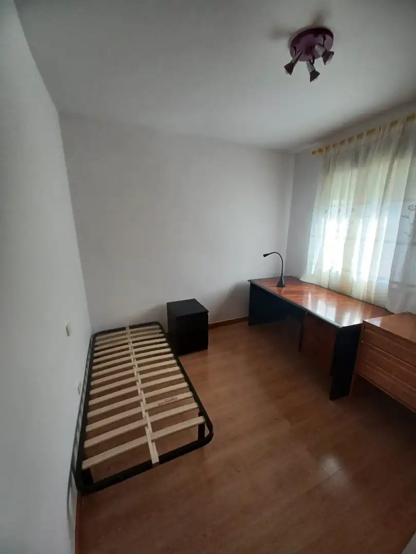Piso de alquiler en MARCELINO ALVAREZ, Ventas