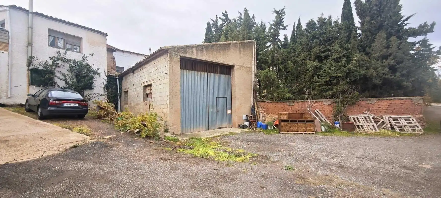 Vista exterior de Nau industrial en venda en El Frasno