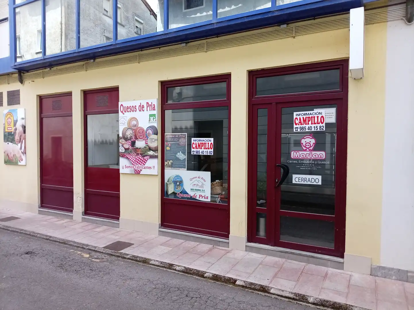 Locale commerciale in vendita a Avenida la Vega de Santiago 25