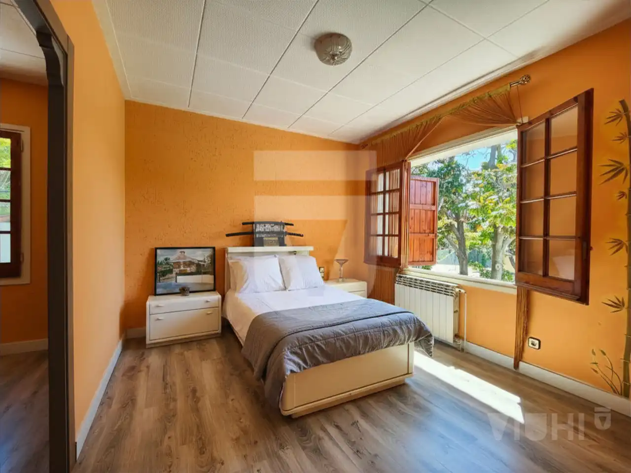 Habitación de Casa o chalet en venta en Tiana con Aire acondicionado, Calefacción y Jardín privado