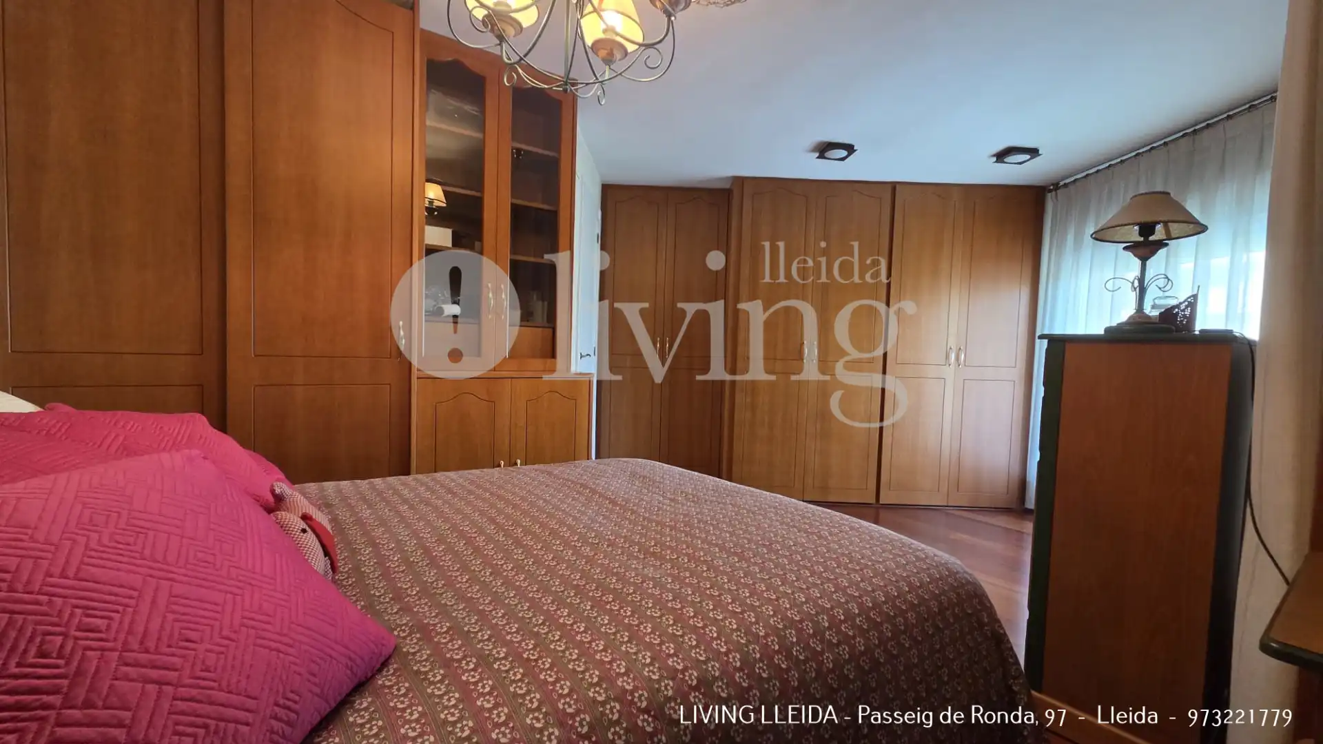 Schlafzimmer von Wohnung zum Verkauf in Lleida mit Klimaanlage, Heizung und Parkett