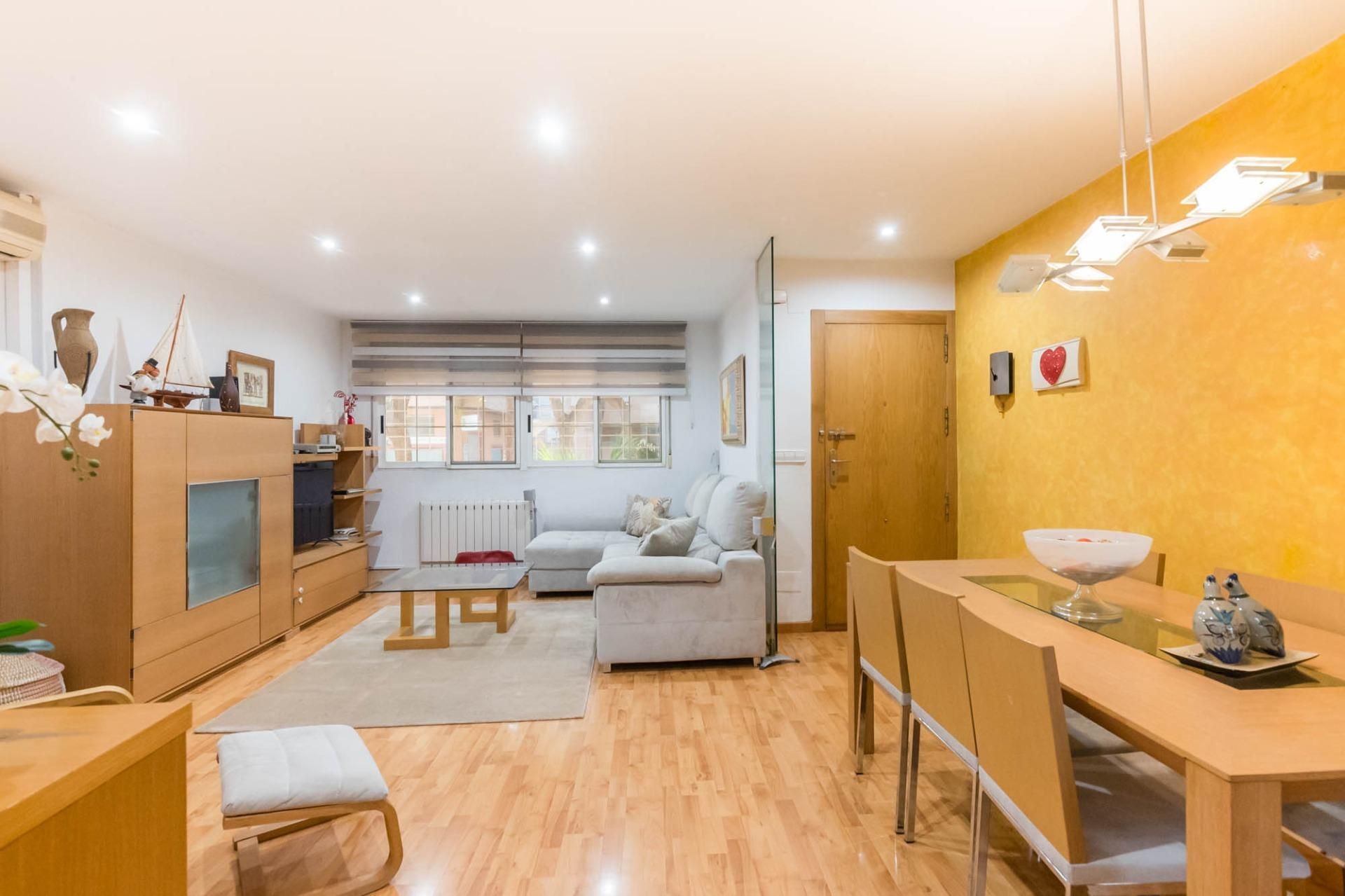 Single-family semi-detached for sale in Santa María de Gracia