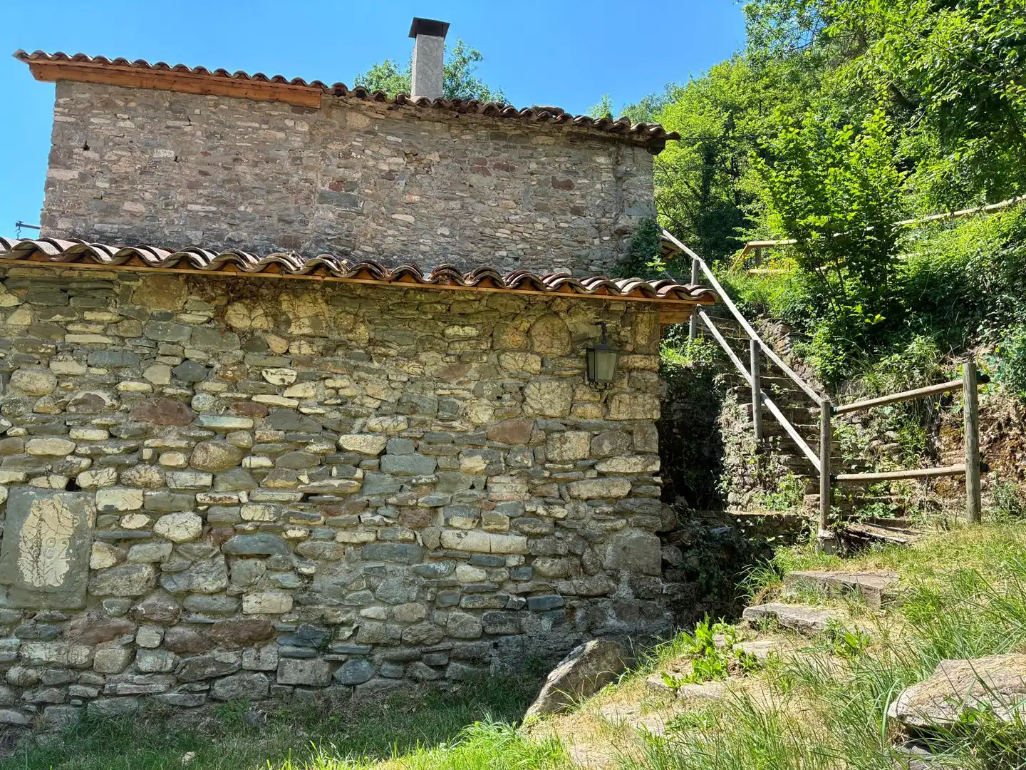 Vista exterior de Finca rústica en venda en Borredà amb Jardí privat, Terrassa i Traster