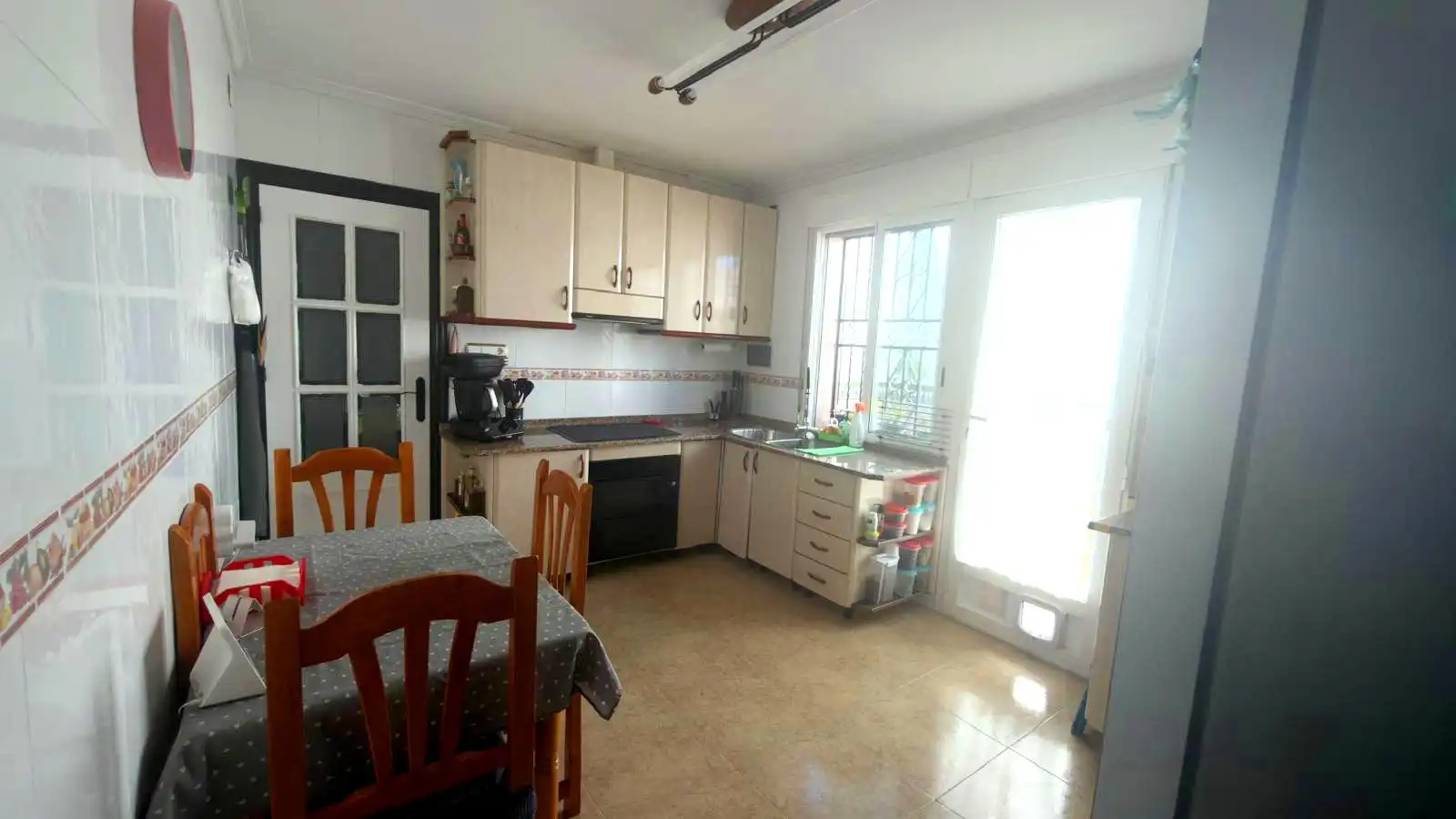 Cuina de Casa adosada en venda en La Unión amb Aire condicionat, Jardí privat i Terrassa