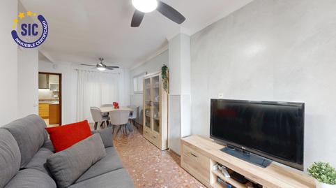 Foto 2 de Casa adosada en venta en Torrent - Cl Catarroja, Zona La Ermita, Valencia