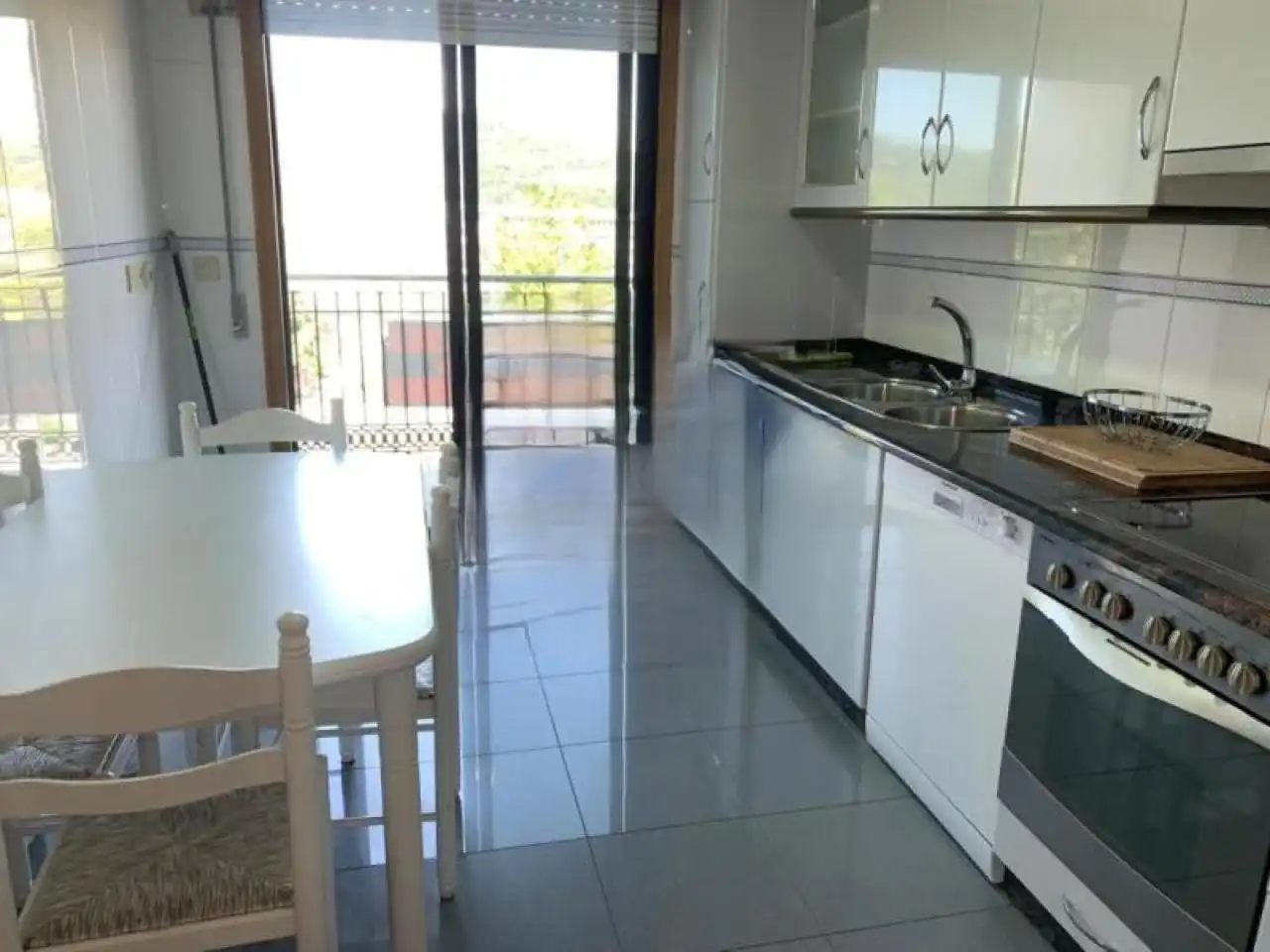 Kitchen of Flat for rent in Ourense Capital   with Heating, Parquet flooring and Furnished