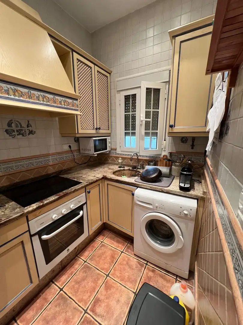 Cocina de Apartamento de alquiler en Sevilla con Aire acondicionado, Terraza y Amueblado