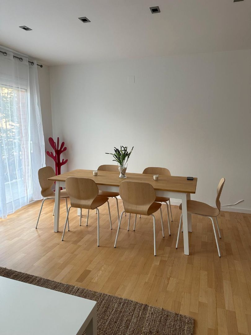 Dining room of Flat to rent in  Barcelona Capital  with Air Conditioner, Heating and Terrace