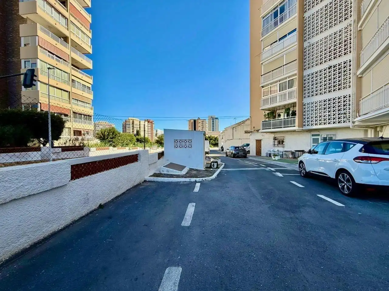 Vista exterior de Apartament en venda en Benidorm amb Terrassa i Piscina comunitària