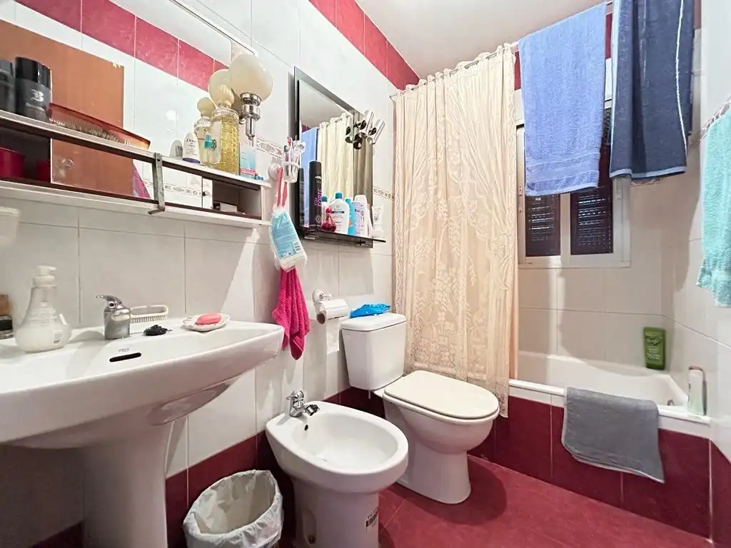 Baño de Casa o chalet en venta en Loranca de Tajuña con Aire acondicionado, Calefacción y Jardín privado
