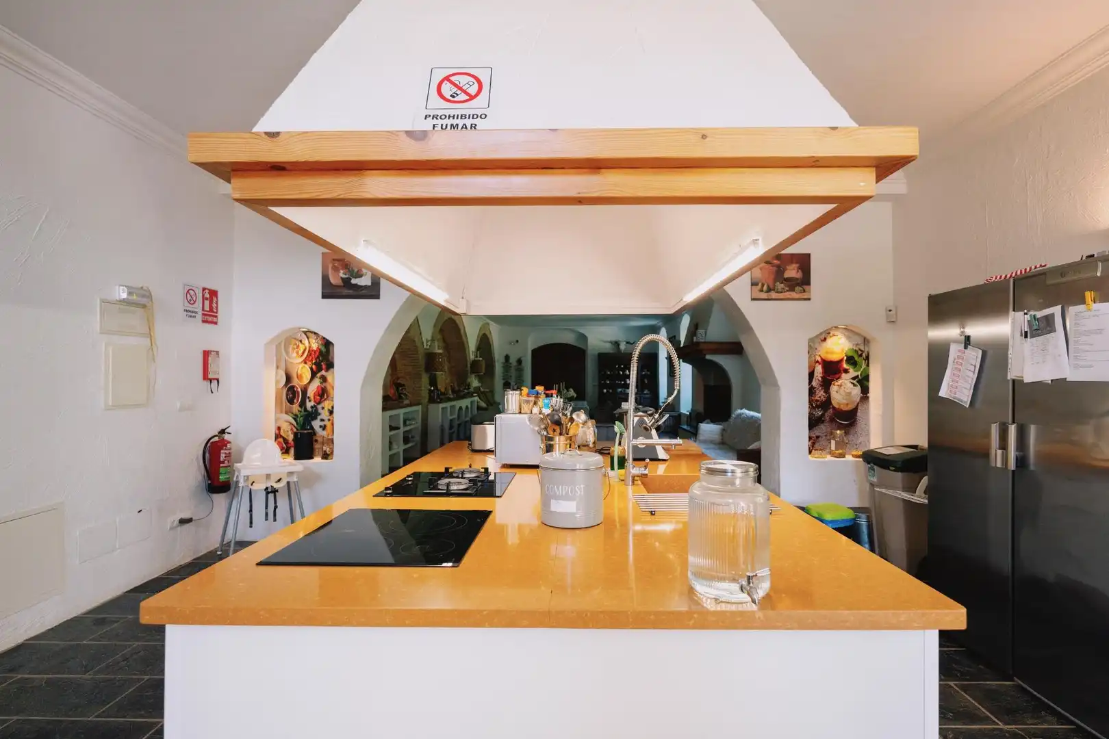 Cocina de Finca rústica en venta en Setenil de las Bodegas