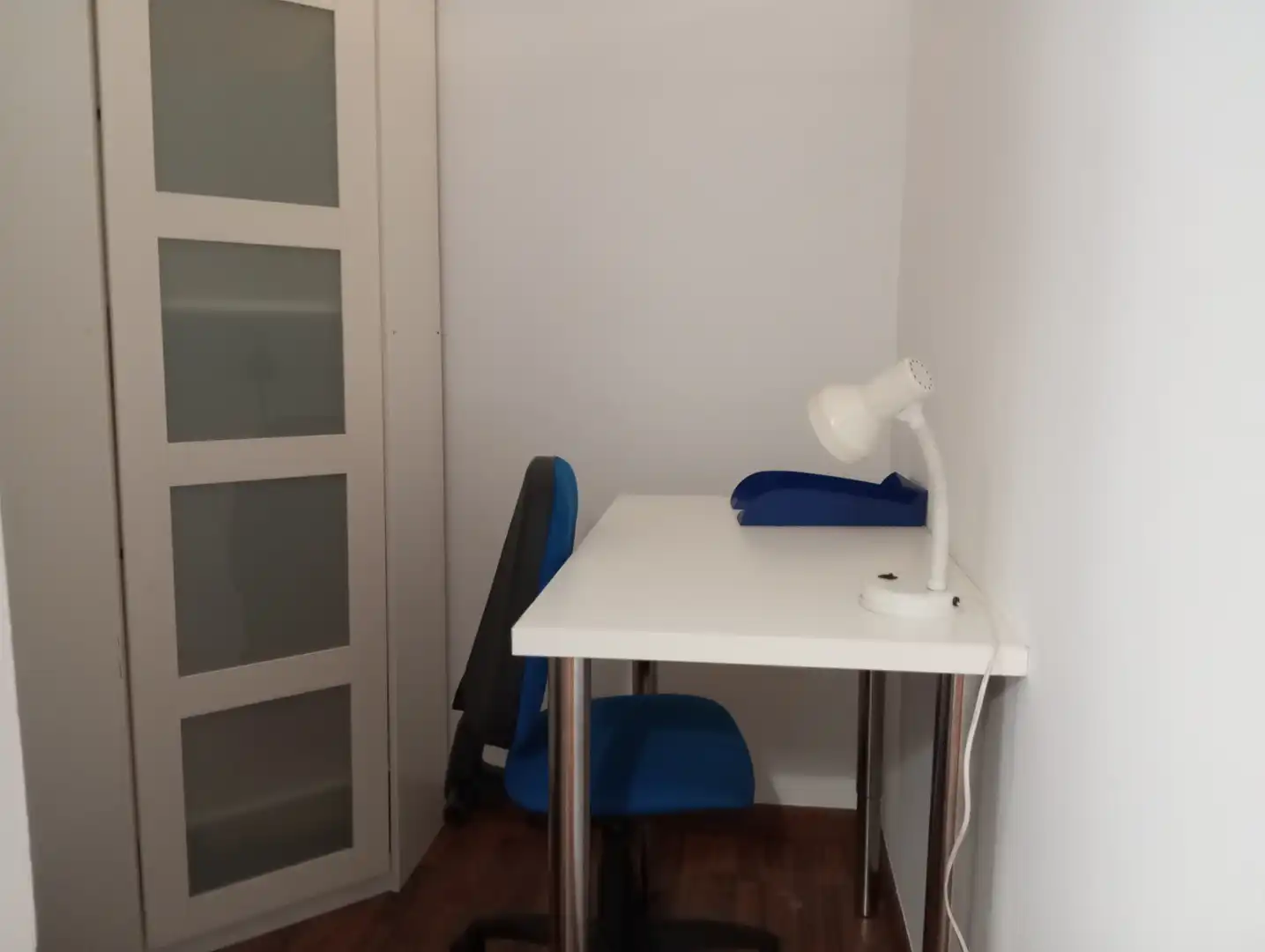 Habitación de Apartamento en venta en Vigo  con Parquet, Amueblado y Lavadora