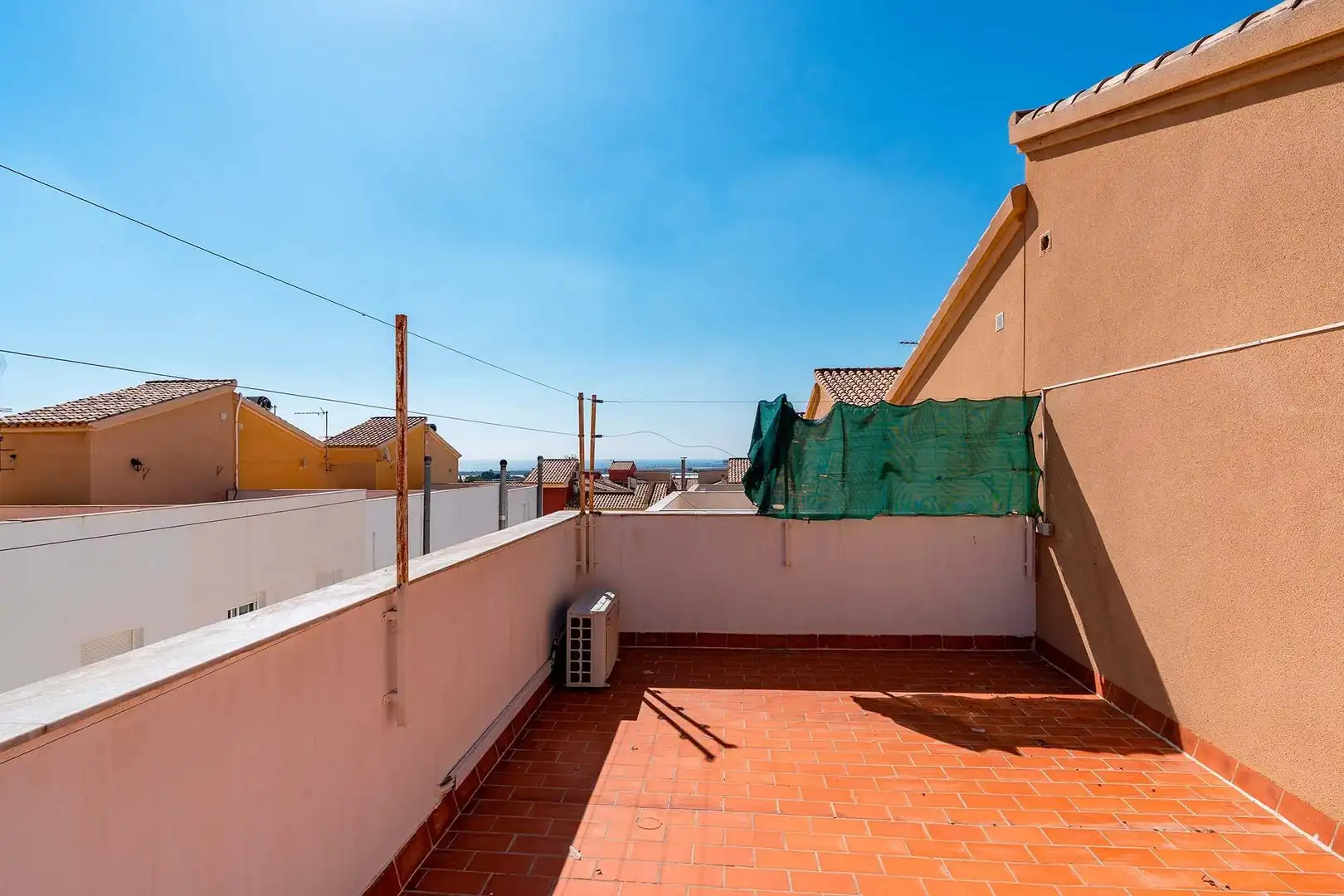 Terrassa de Casa adosada en venda en Roquetas de Mar amb Aire condicionat, Terrassa i Traster